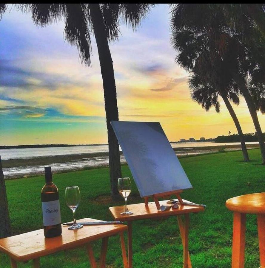 Wine-Dine-Sunshine Cozy Flat In The Heart Of Dtsp Villa Sint-Petersburg Buitenkant foto