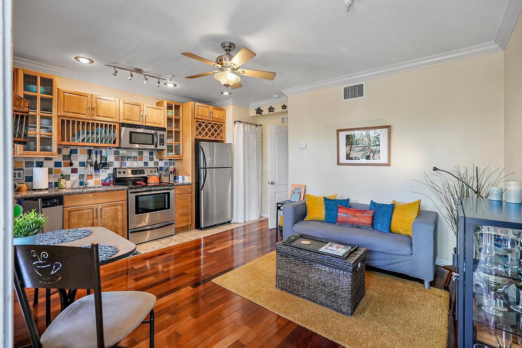 Wine-Dine-Sunshine Cozy Flat In The Heart Of Dtsp Villa Sint-Petersburg Buitenkant foto
